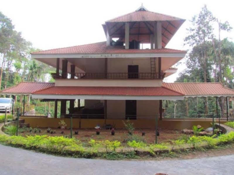 Peter'S Coffee Creek Nature Resort Meppādi Екстериор снимка